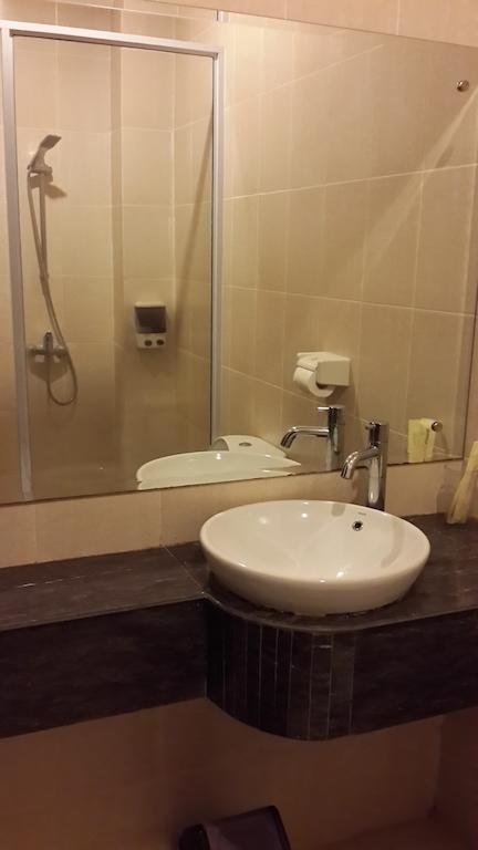 Nagoya One Hotel Room photo